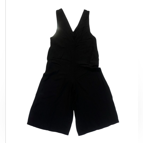 Good Luck Gem Sleeveless Wide Leg V-Neck Pull On Black Jumpsuit Size Medium - Picture 11 of 11